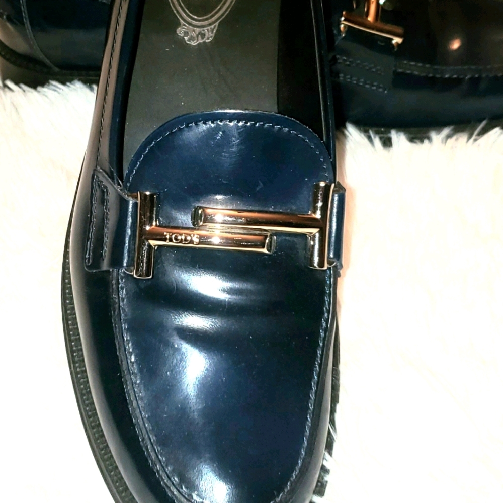 TOD'S LOAFERS